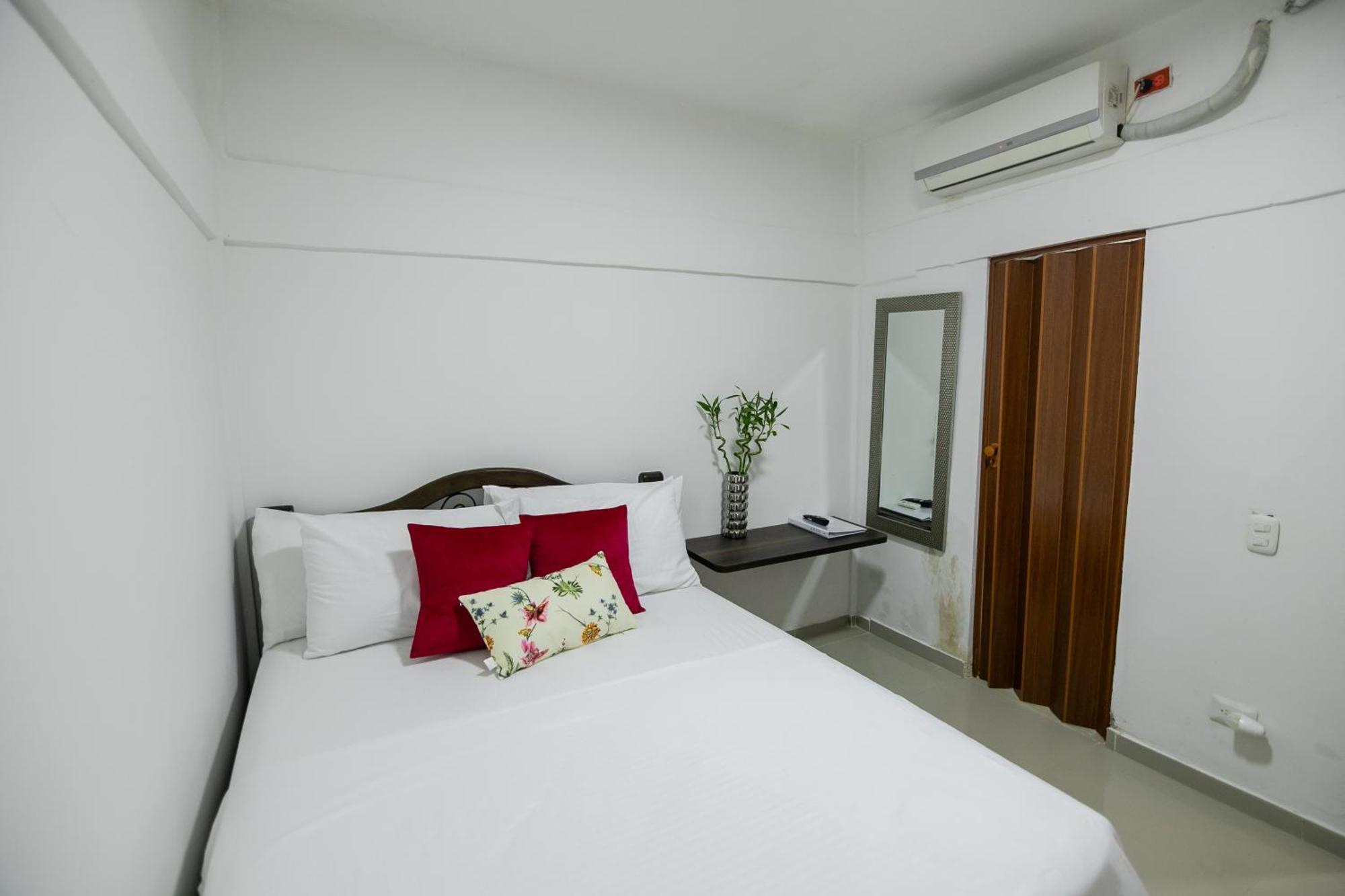 Hospedaje Rosa Blanca Cartagena Bagian luar foto